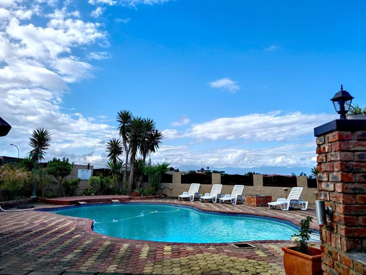 Aviators Paradise Guest House Mossel Bay Exterior foto